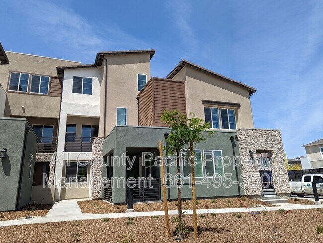 Building Photo - 27440 N Arborview Ln