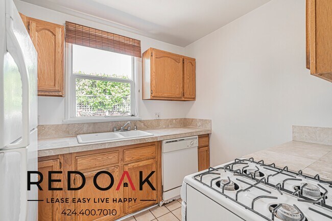 Foto del edificio - 1333 Oak St