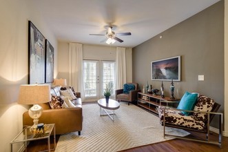 Verandas At Shavano Rentals - San Antonio, TX | Apartments.com