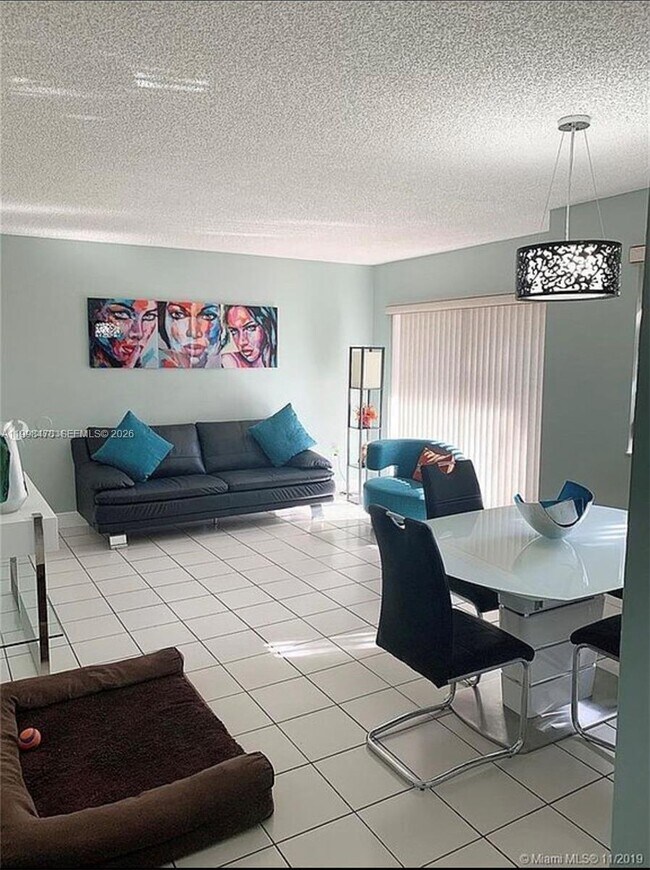 Foto del edificio - 6205 SW 131st Ct