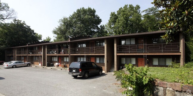 Building Photo - 411 W Rockwood St