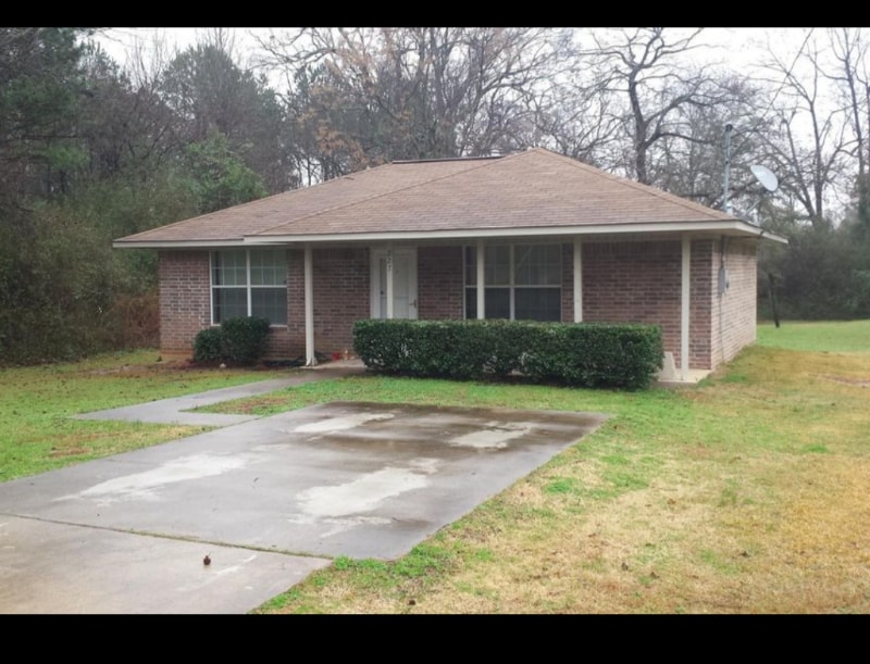 Primary Photo - 227 Victory St