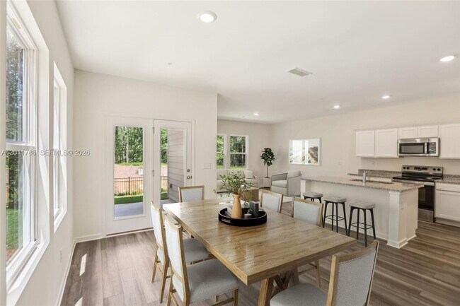 Foto del edificio - 2579 Grey Hawk Dr