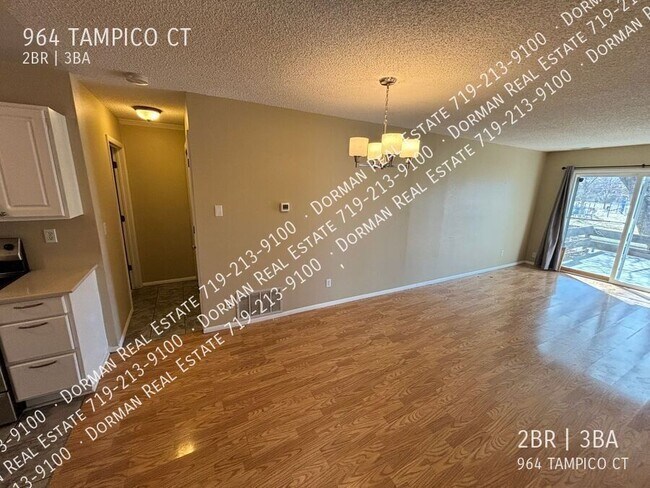 Foto del edificio - 964 Tampico Ct