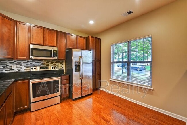 Building Photo - 13917 Singleleaf Lane