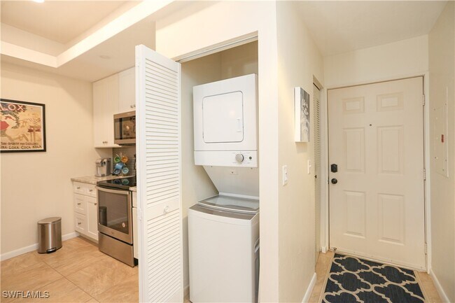 Foto del edificio - 3611 Wild Pines Dr