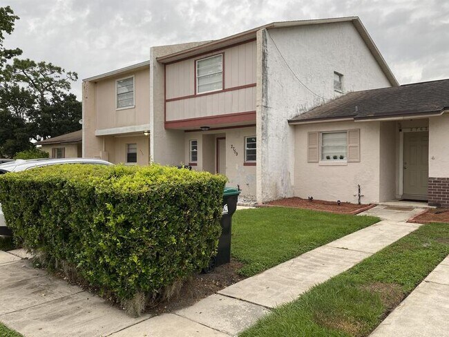 Foto del edificio - 2759 Devie Ct