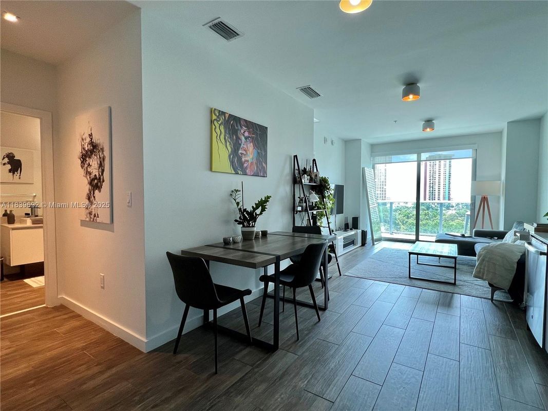 Foto del edificio - 1600 SW 1st Ave