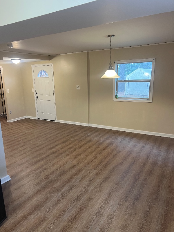 Building Photo - 4837 Cascade Dr