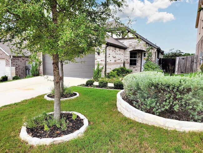 Foto del edificio - 8307 Prairie Rye Dr