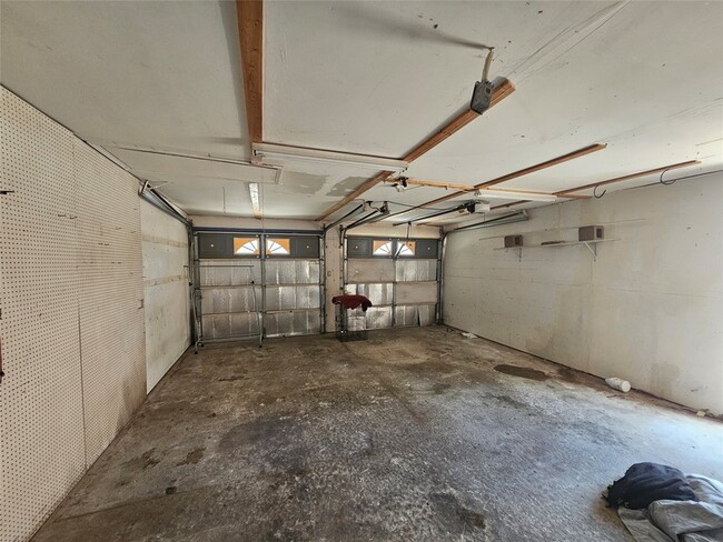 Building Photo - 29402 Loddington St