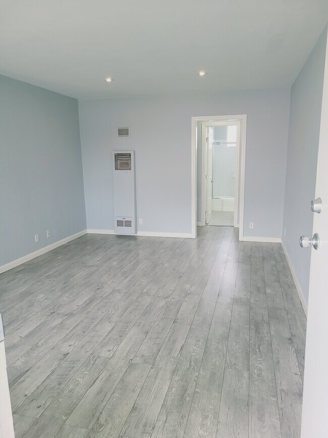 Foto del edificio - 1411 Ellsmere Ave