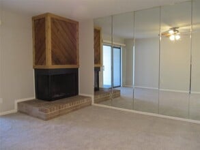 Building Photo - 4001 E NASA Pkwy