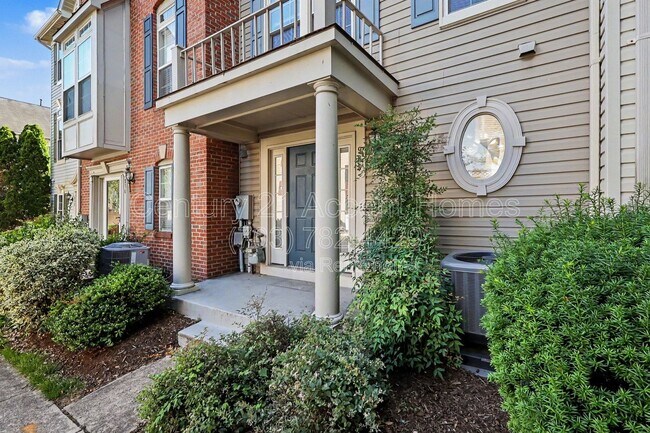 Photo - 968 Harrison Cir Townhome
