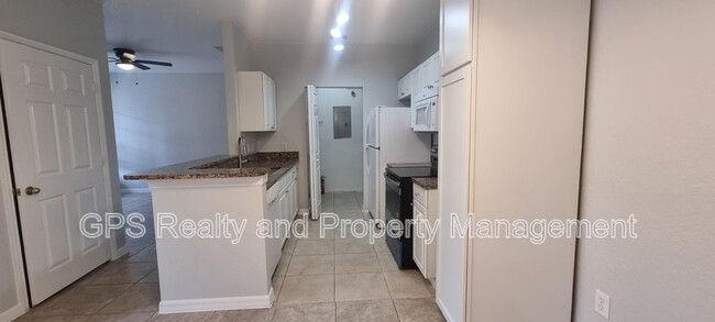 Foto del edificio - 837 Grand Regency Pointe