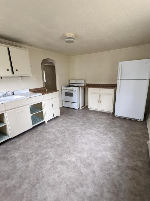 Foto del edificio - 604 1/2 E. Superior