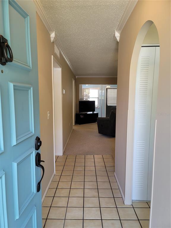 Building Photo - 13850 Oakwood Ln