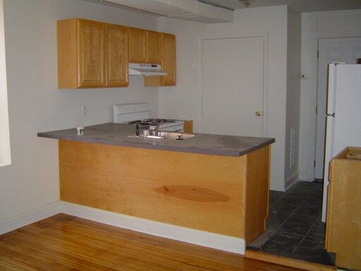 Building Photo - 207 S 46th St