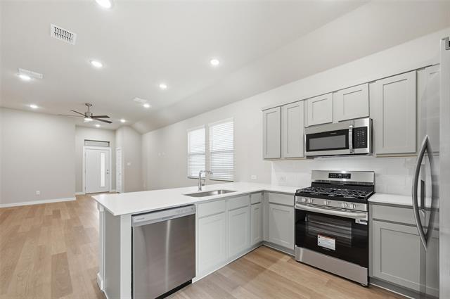 Foto del edificio - 3711 White Rock Dr