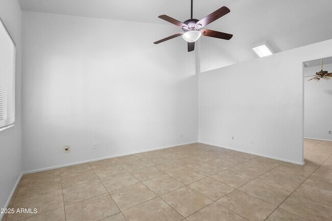 Foto del edificio - 5136 E Evergreen St