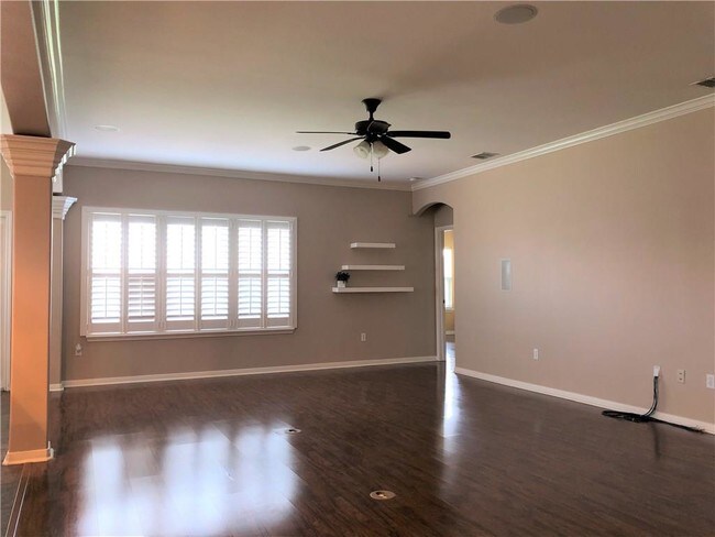 Foto del edificio - 322 San Rafael Dr