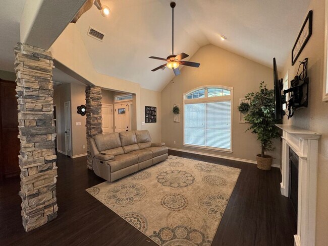 Foto del edificio - Gorgeous Home in Fleetwood!