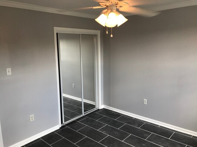 Foto del edificio - 3100 Havenwood Dr
