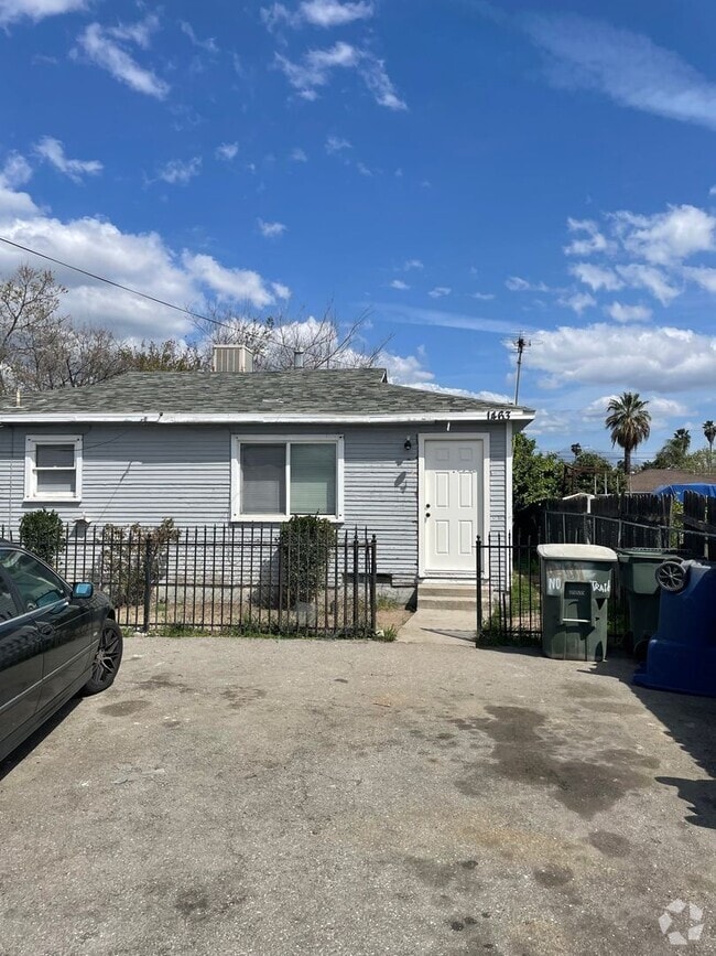 Building Photo - 1463-1463 N Lugo Ave