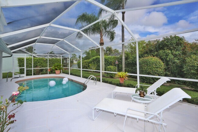 Foto del edificio - **FURNISHED POOL HOME** BERKSHIRE LAKES **...