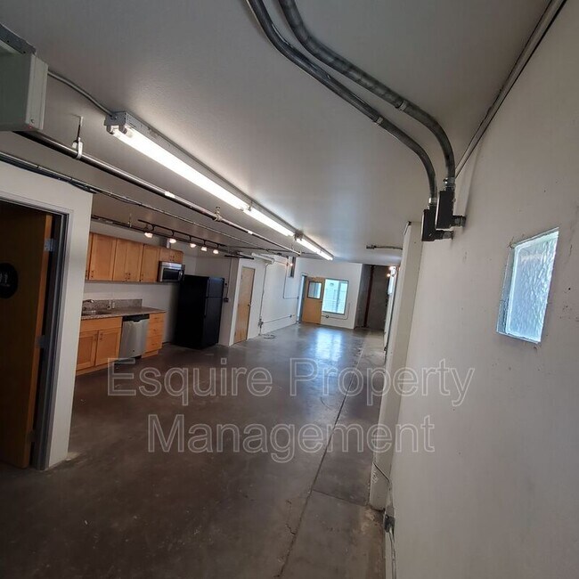 Building Photo - 2201 Statham Blvd