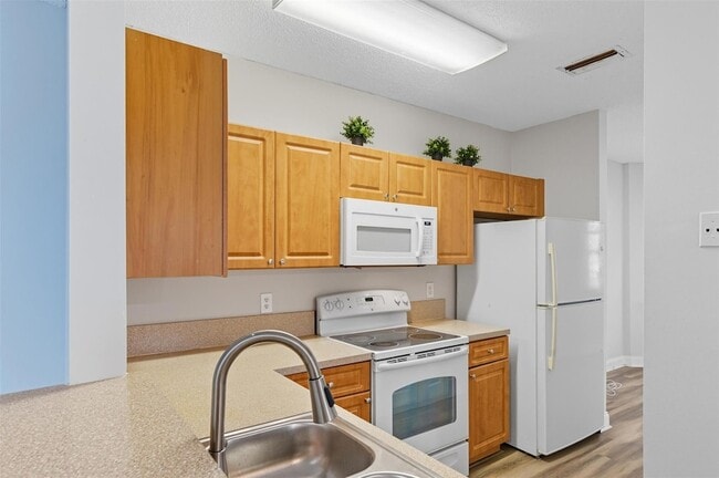 Building Photo - 16045 Emerald Cove Rd
