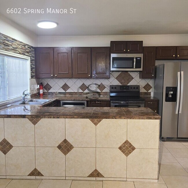 Foto del edificio - 6602 Spring Manor St