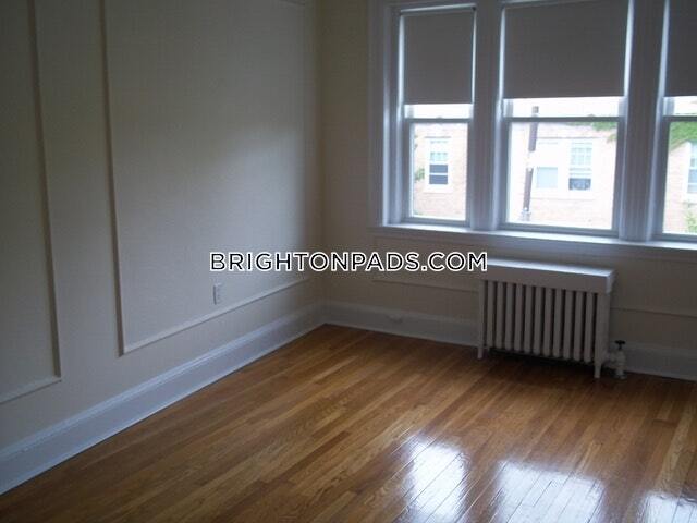 Foto del edificio - 100 Kilsyth Rd
