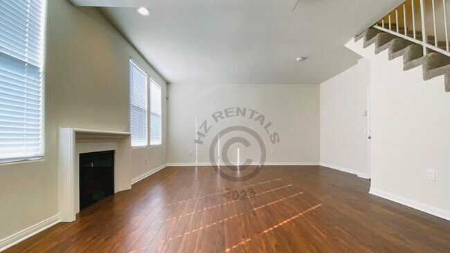 Building Photo - 4527 Coldwater Canyon Ave