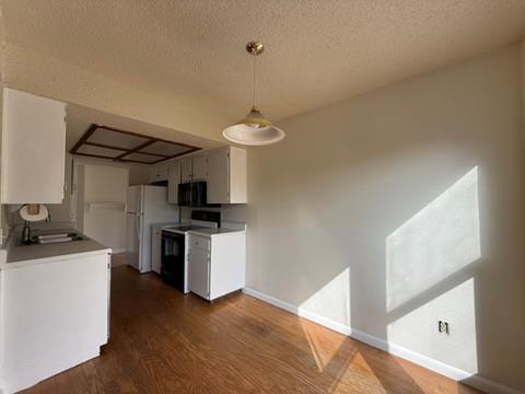 Foto del edificio - 411 Buckboard Blvd