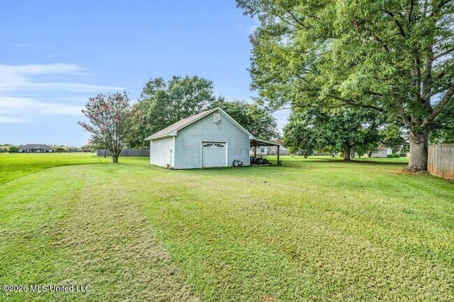 Building Photo - 108 Countryside Ln