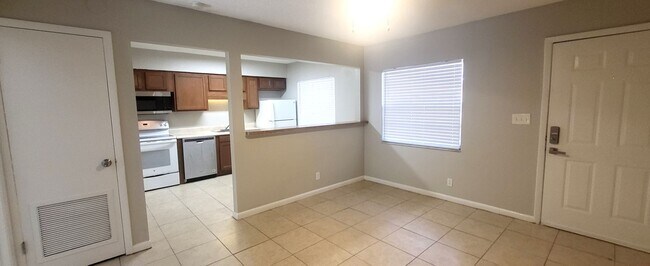 Building Photo - Updated 1BR/1BA Ortega Farms Apartment