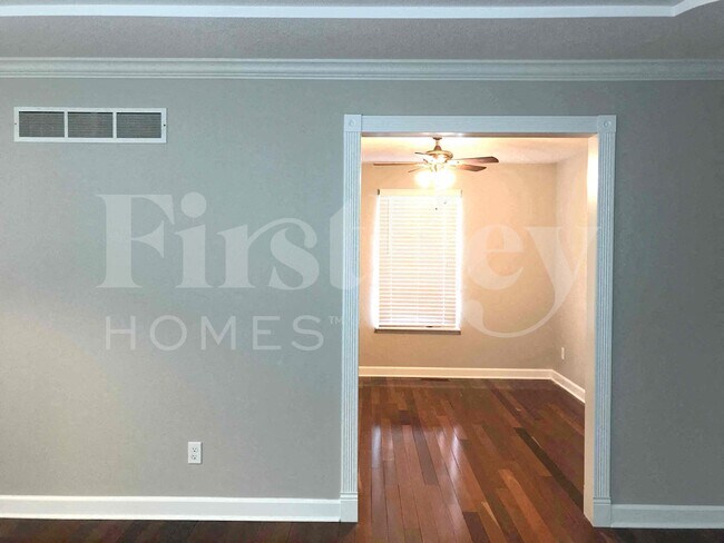 Foto del edificio - 14805 S Wyandotte Dr