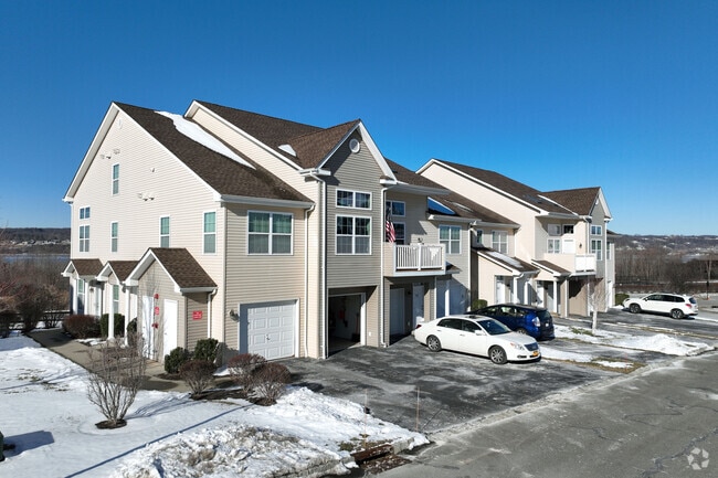 Building Photo - Toll Brothers at Hudson Landing