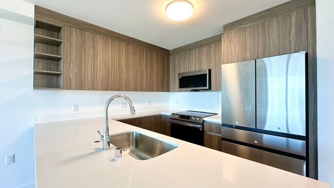 Building Photo - 1500 Rycroft St