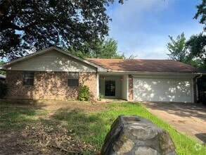 Building Photo - 754 Patricia Dr