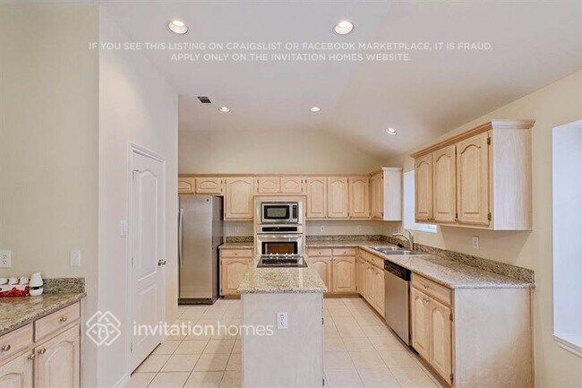 Foto del edificio - 5013 Promise Land Dr