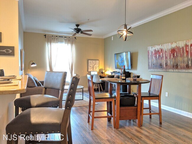 Foto del edificio - 1 br, 1 bath House - 8020 Tuscany Way Unit...