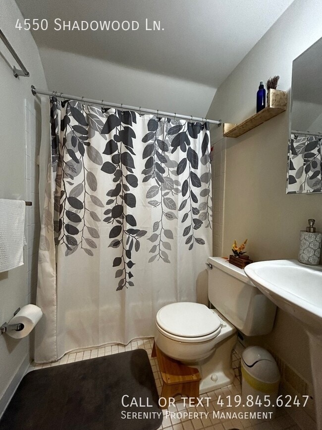 Building Photo - Must See! Tours start 10/28/2024! Furnishe...