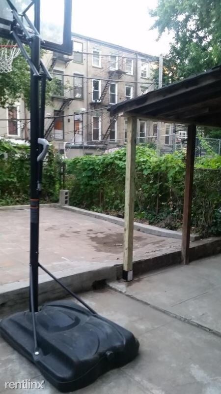 Foto del edificio - 2 br, 1 bath Apartment - 494 Willoughby Ave