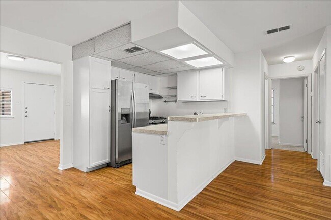 Foto del edificio - 7707 Watson St