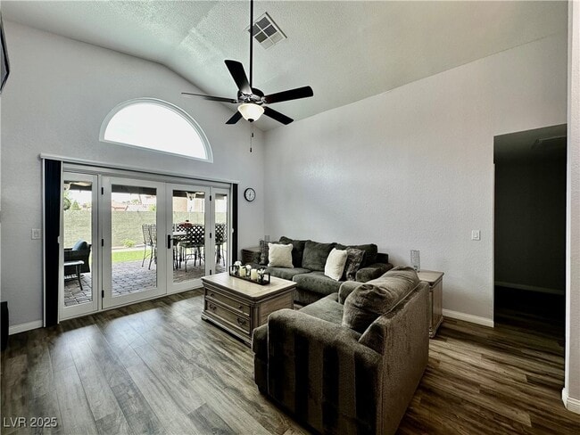 Building Photo - 41 Stone Cress Dr
