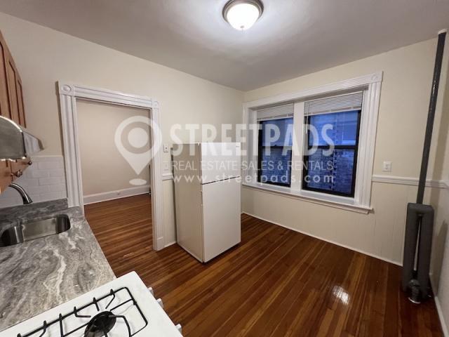 Building Photo - 2 bedroom in Cambridge MA 02139