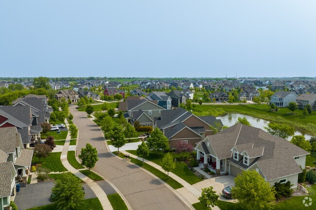 A neighborhood in Lakeville.