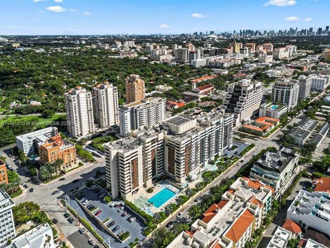 Foto del edificio - 600 Biltmore Way